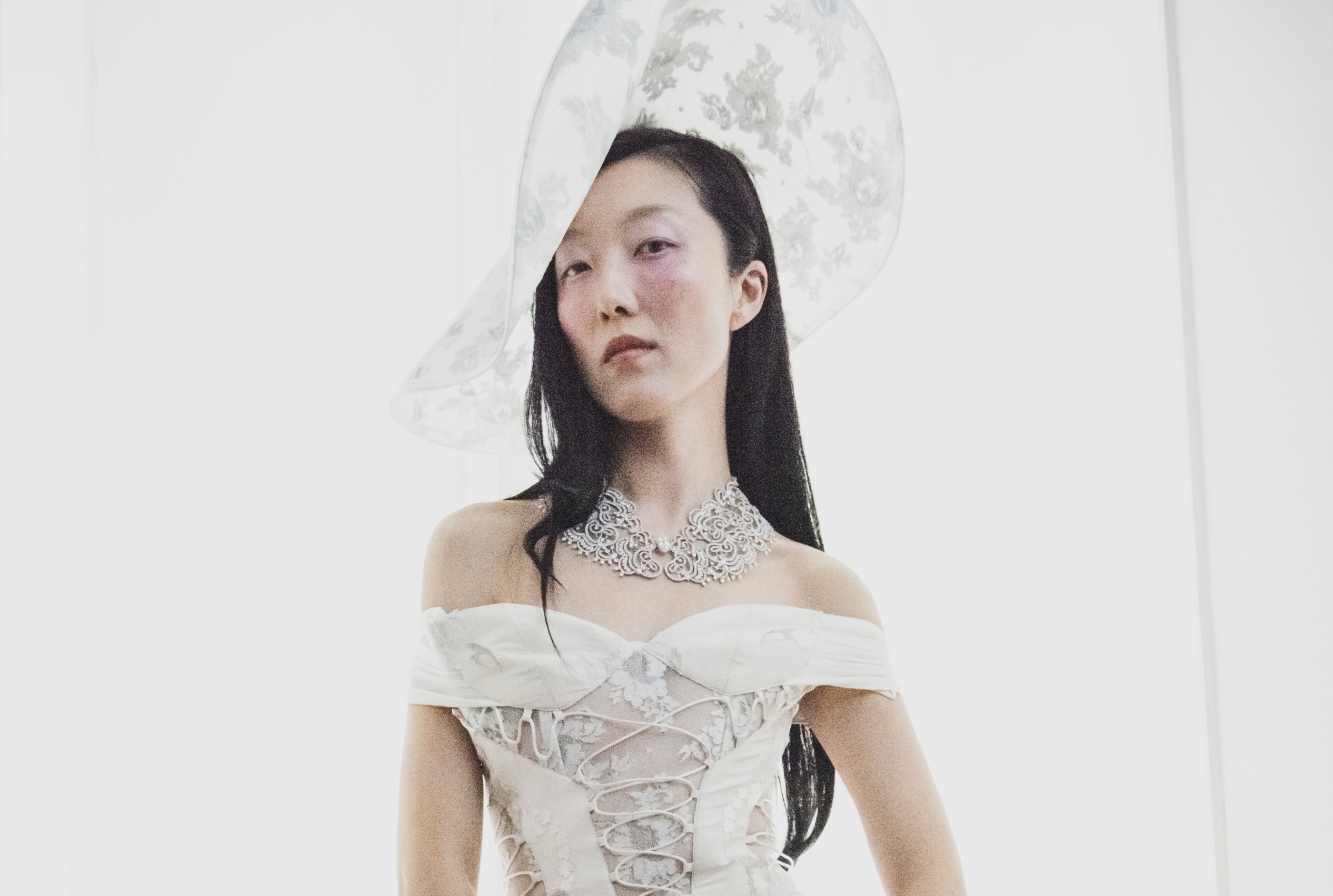 Lace, light and audacity: Van Der Bauwede Genève and Victor Weinsanto weave a new code of luxury