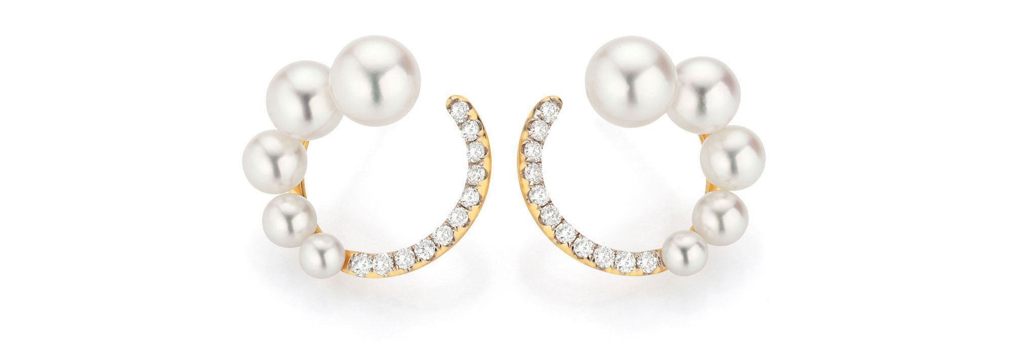 Pearls are back in style