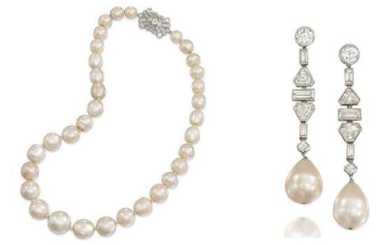 Earrings by Suzanne Syz